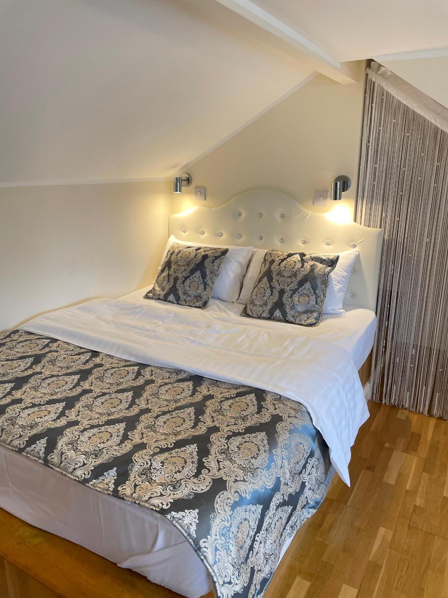 The White Lodge Hotel Hereford Esterno foto
